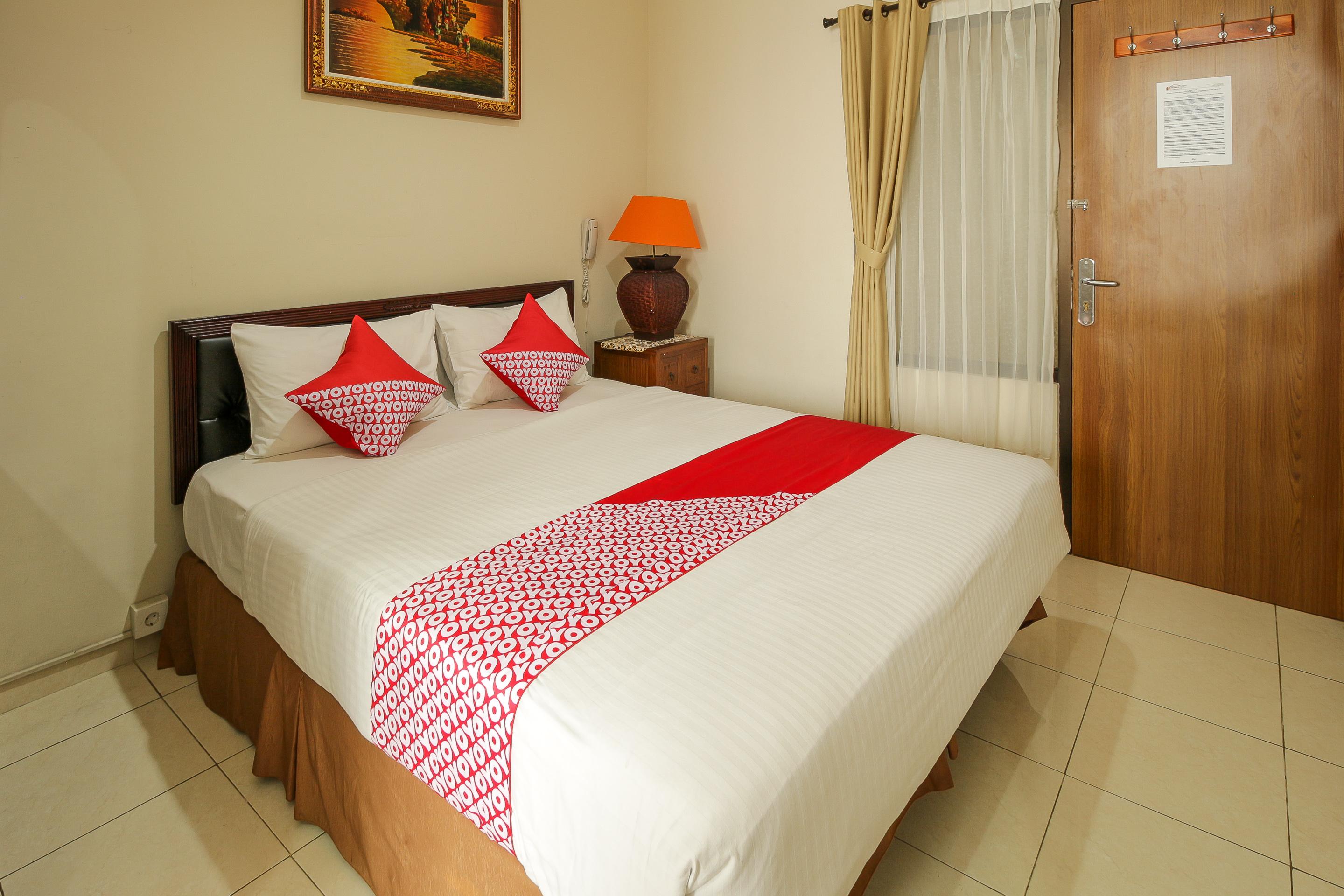 Oyo 734 Tuban Torres Wisma tamu