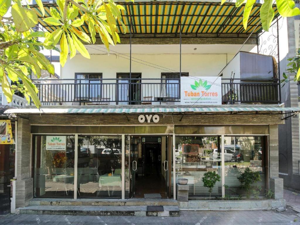 Wisma tamu Oyo 734 Tuban Torres