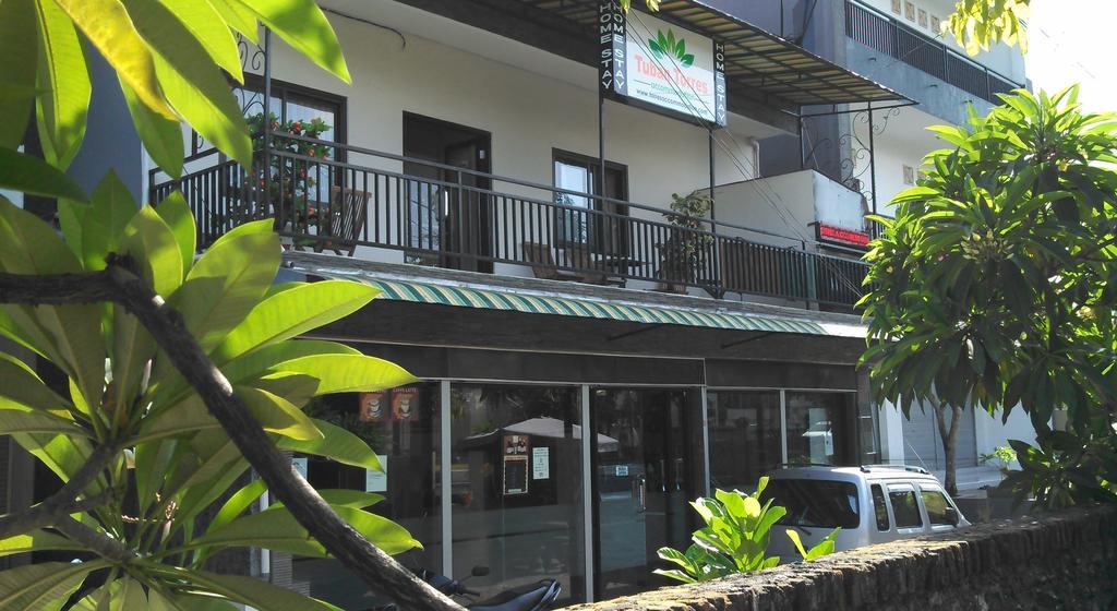 Oyo 734 Tuban Torres Guest house
