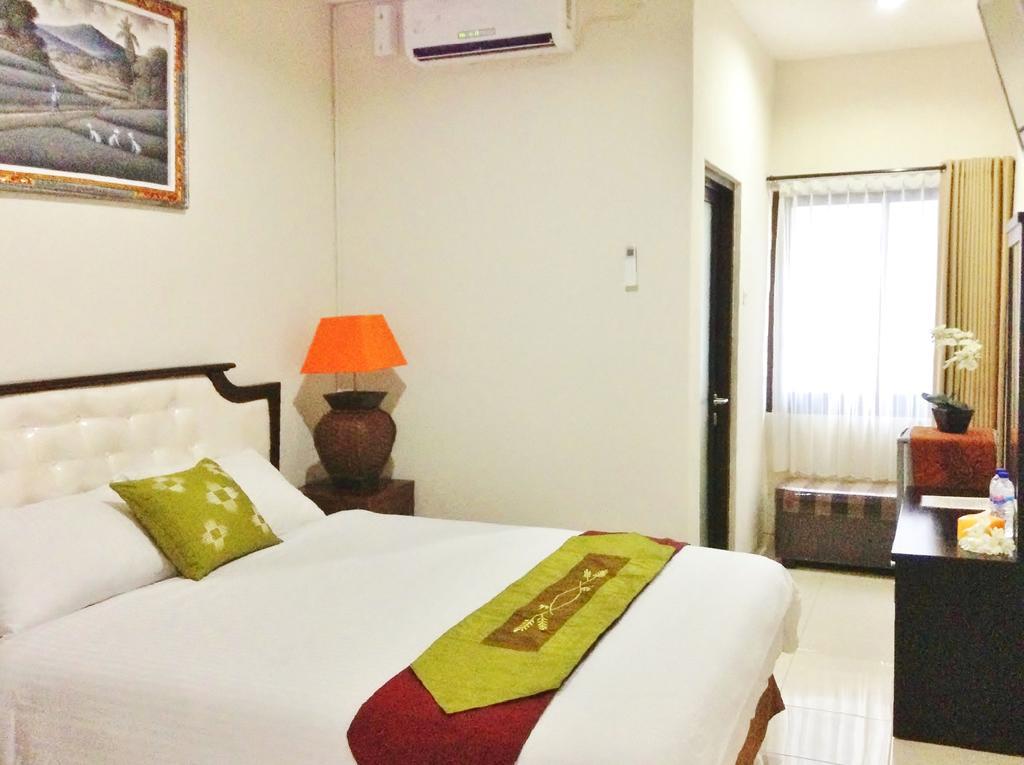 Guest house Oyo 734 Tuban Torres