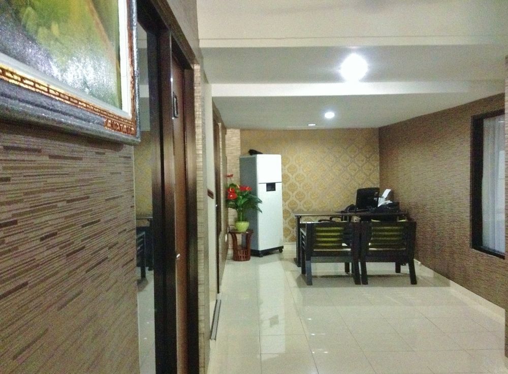 Wisma tamu Oyo 734 Tuban Torres 3*